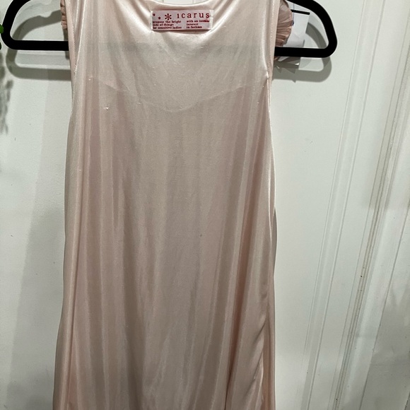 Pink Dress with Lace and pearl Detail. - Picture 13 of 13